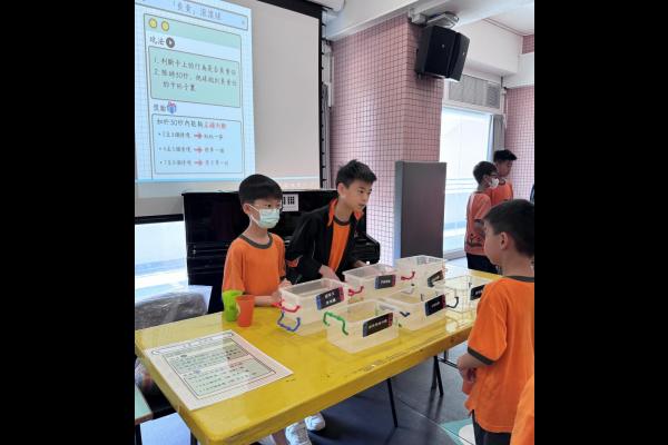 攤位：責任滾滾球